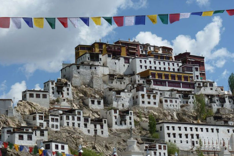 6 to 24 November 2021: Everest Trekking with João Garcia